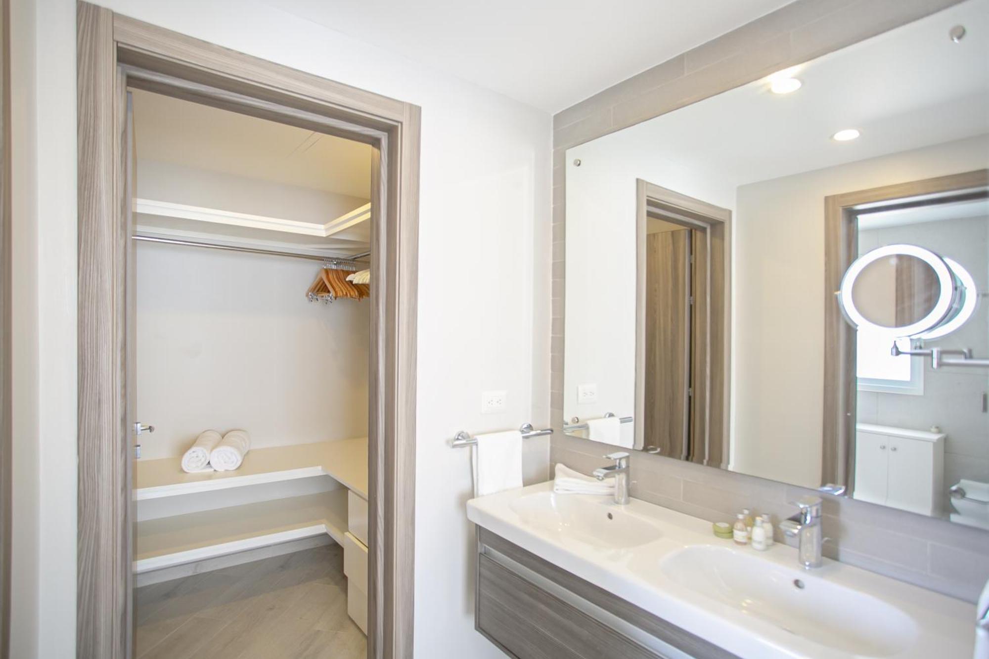 Destination Jelly / Playa Coral Condo Punta Cana Bilik gambar